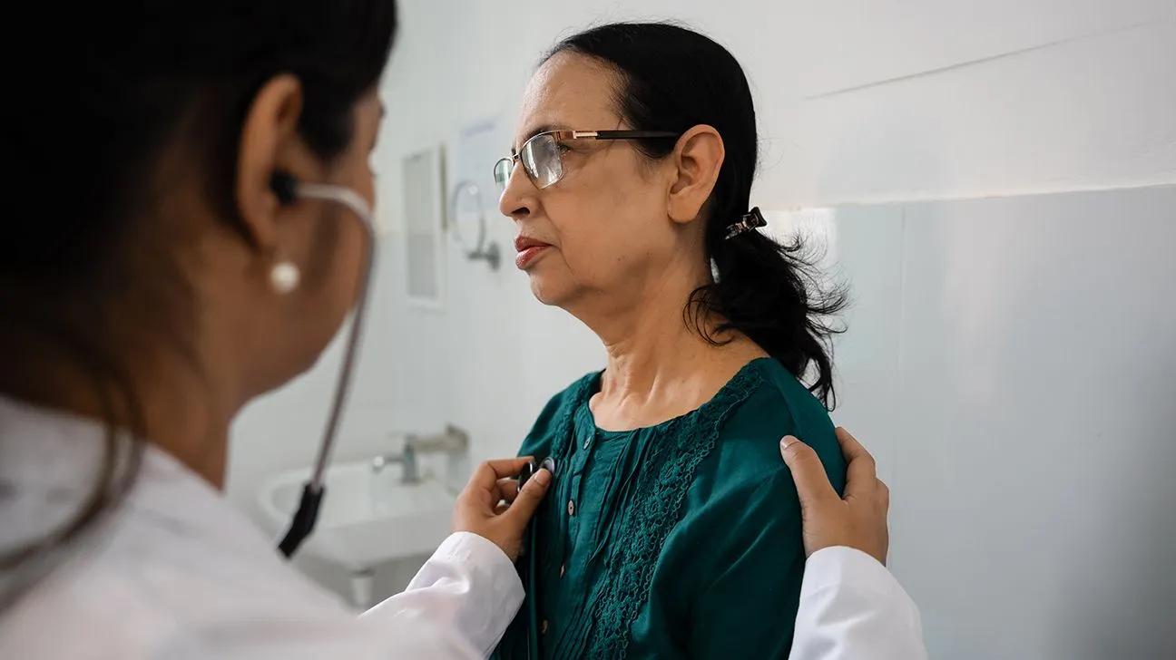 Research Reveals Unforeseen Triggers of Heart Attacks for Ladies Younger Than 65