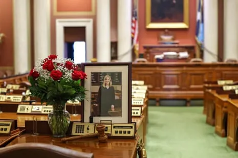 Minnesota Voters Head to Voting Booths to Occupy Seat of Slain Lawmaker