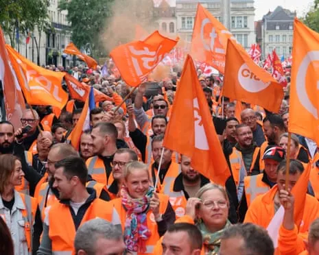France-Wide Strike Movement Witnesses Hundreds of Thousands Protesting Across France